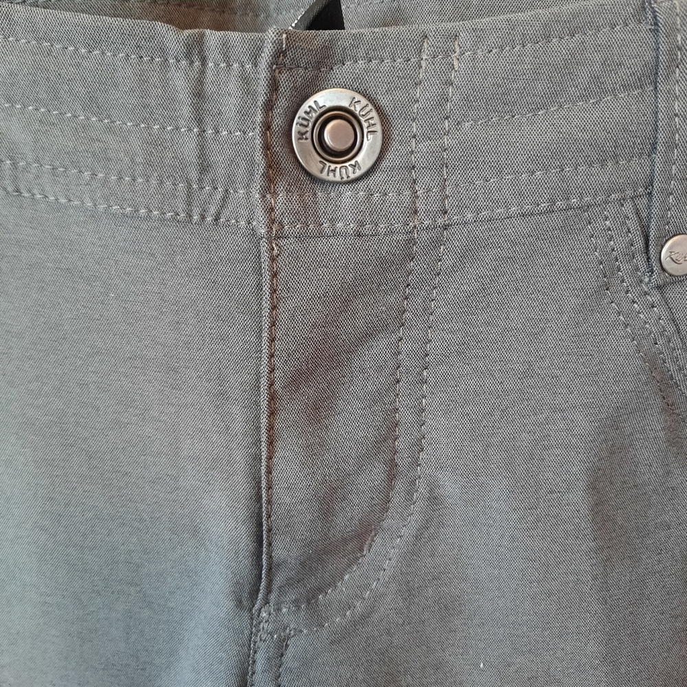 Kuhl Trekr Pants Charcoal Mid-rise Straight Leg Convertible Pants-Capris Size 4 - Picture 7 of 16